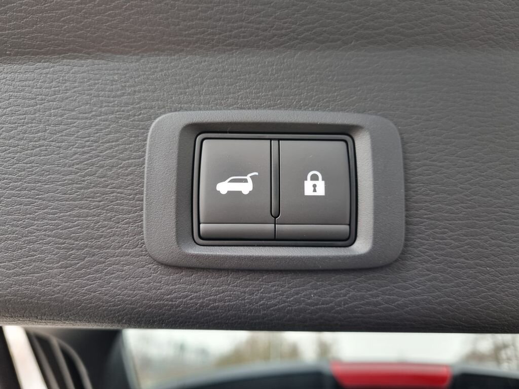 Mitsubishi Outlander SUV 2,4 l 225 kw