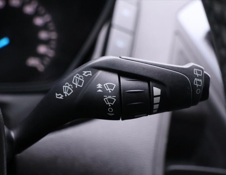 Ford Tourneo Custom Kombi 2,2 l 114 kw