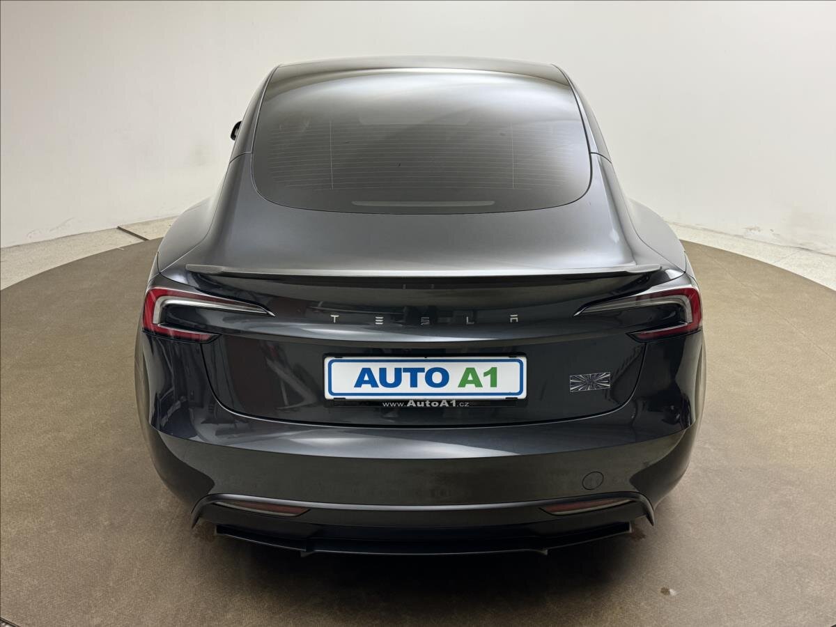 Tesla Model 3 Sedan 0,0 460 kw