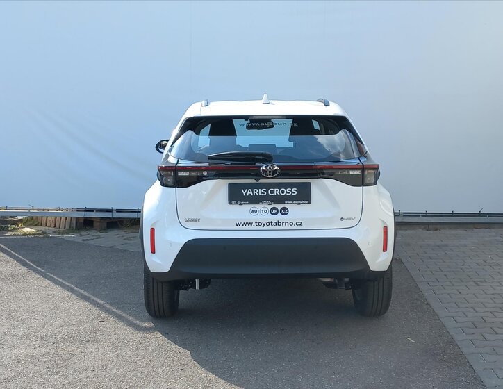 Toyota Yaris Cross CUV / Crossover 1,5 l 68 kw