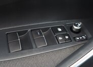 Toyota Corolla Sedan / Limuzína 1,8 l 72 kw