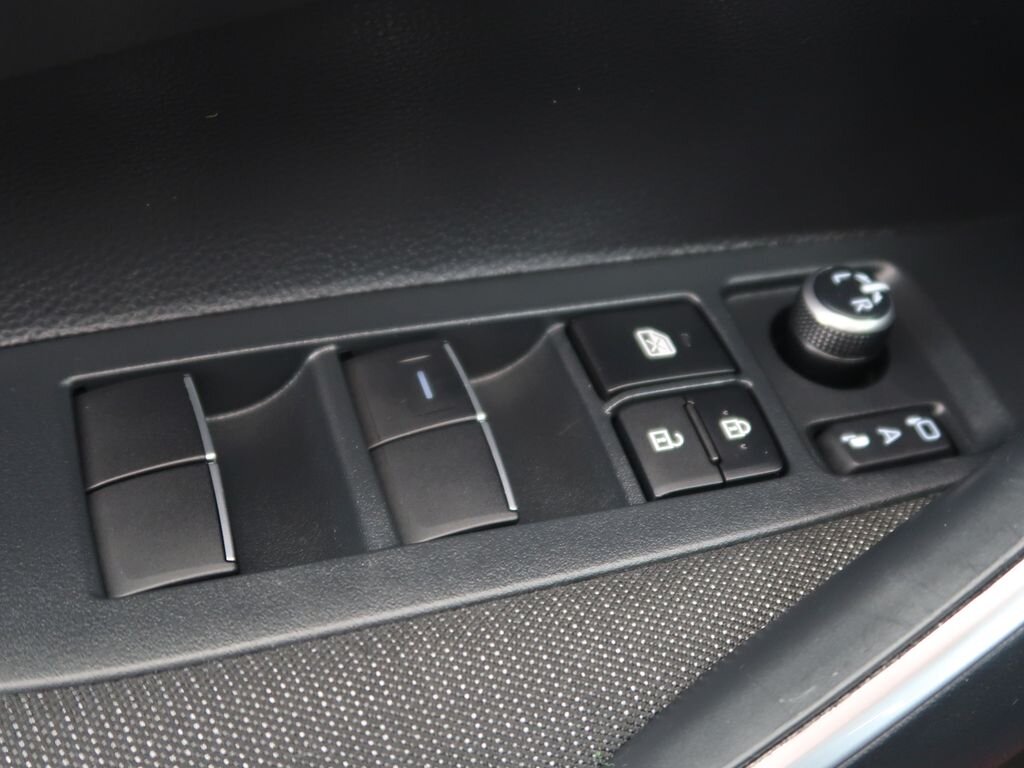 Toyota Corolla Sedan / Limuzína 1,8 l 72 kw