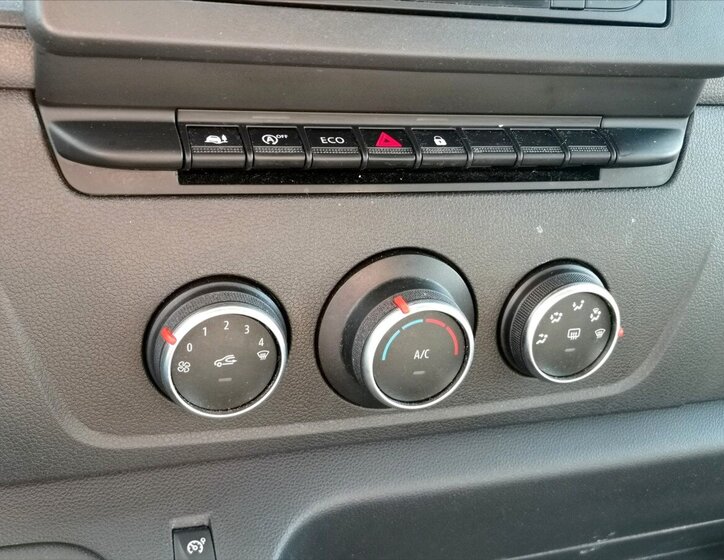 Renault Master Valník 2,3 l 120 kw