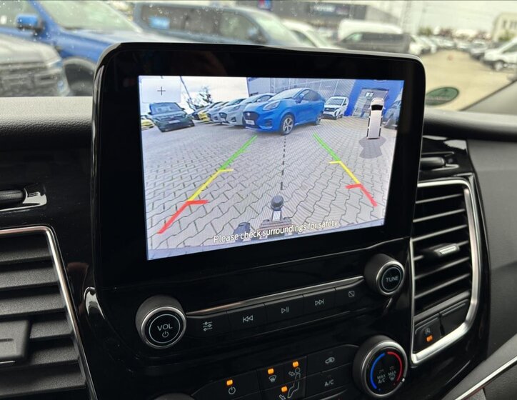 Ford Tourneo Custom Kombi 2,0 l 136 kw