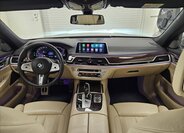 BMW Řada 7 Sedan / Limuzína 3,0 l 195 kw