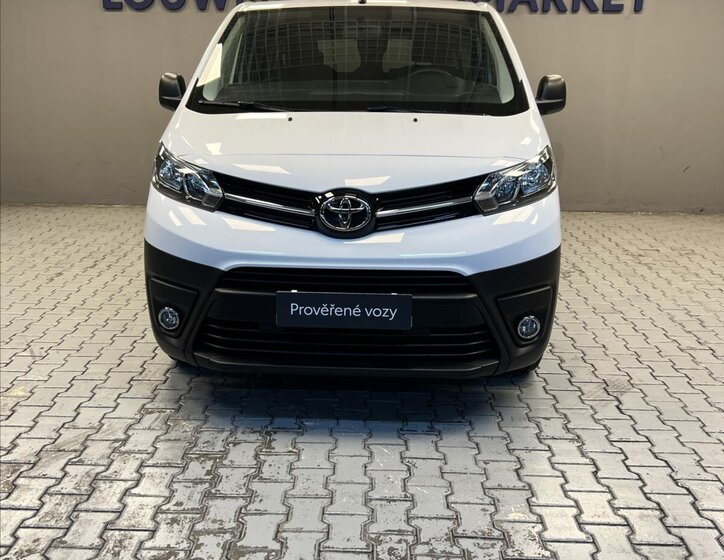 Toyota ProAce Verso 4