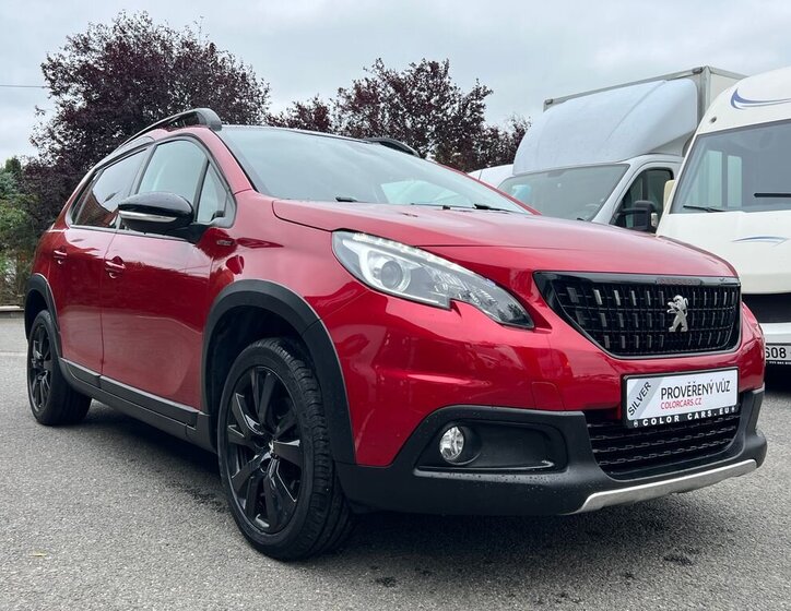 Peugeot 2008 SUV 1,2 l 96 kw