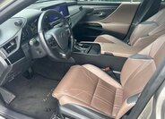 Lexus ES 300h Sedan 2,5 l 160 kw