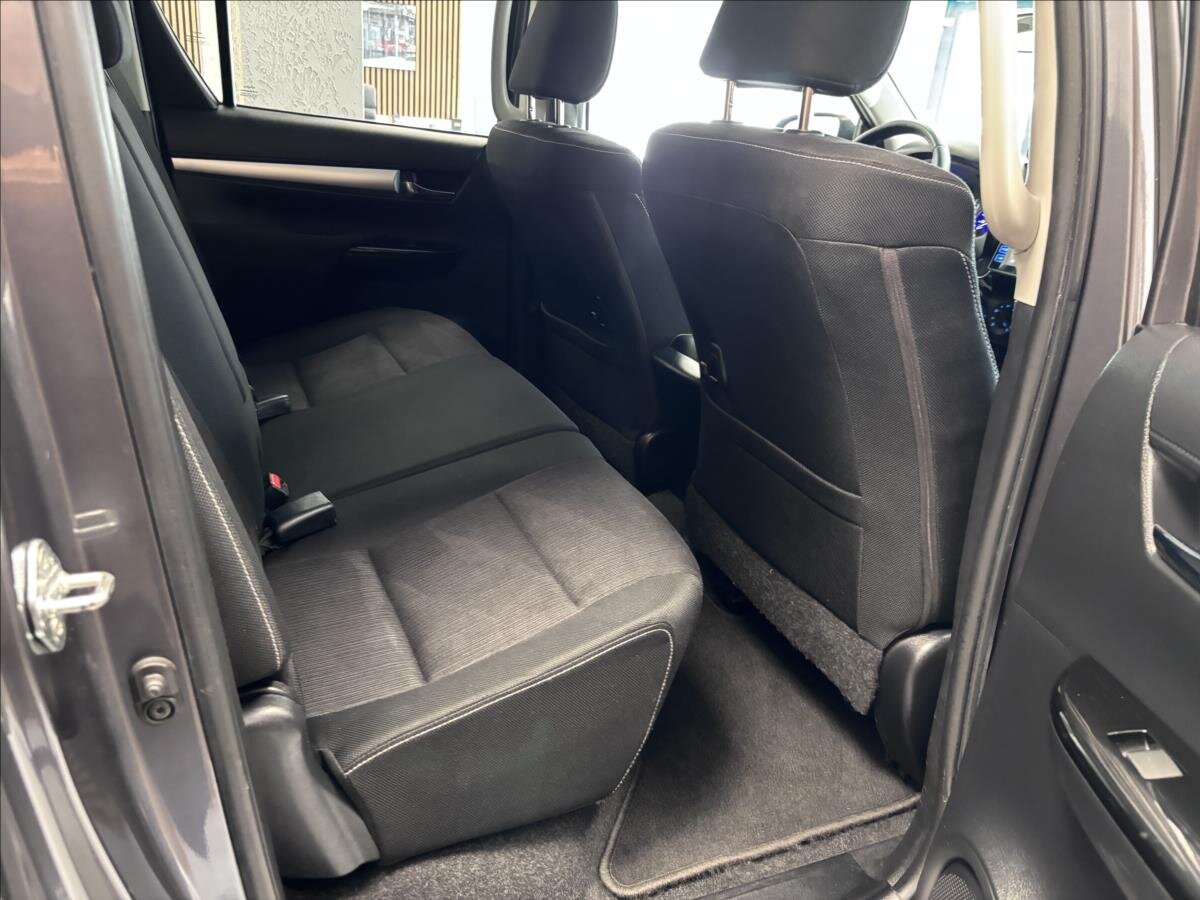 Toyota Hilux Pick-up 2,4 l 110 kw