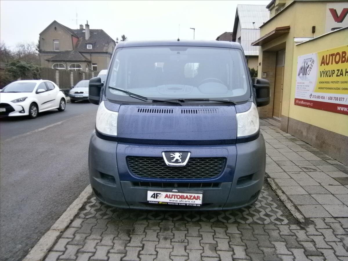 Peugeot Boxer Kombi 2,2 l 88 kw