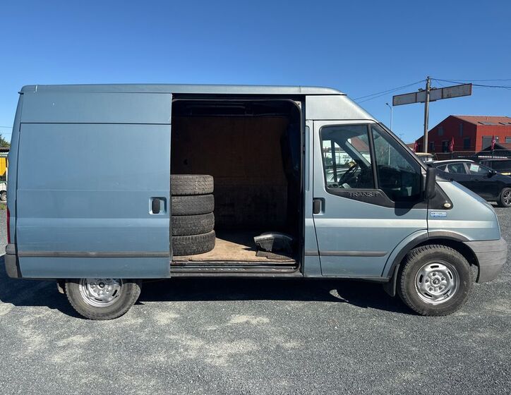 Ford Transit 9
