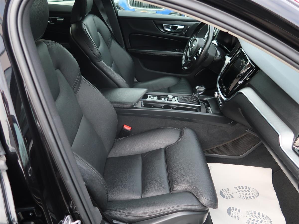 Volvo V60 Kombi 2,0 l 140 kw