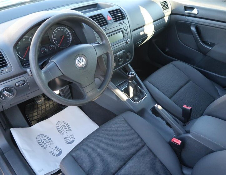 Volkswagen Golf 9