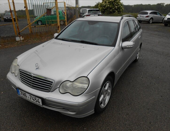 Mercedes-Benz Třídy C Kombi 2,1 l 90 kw