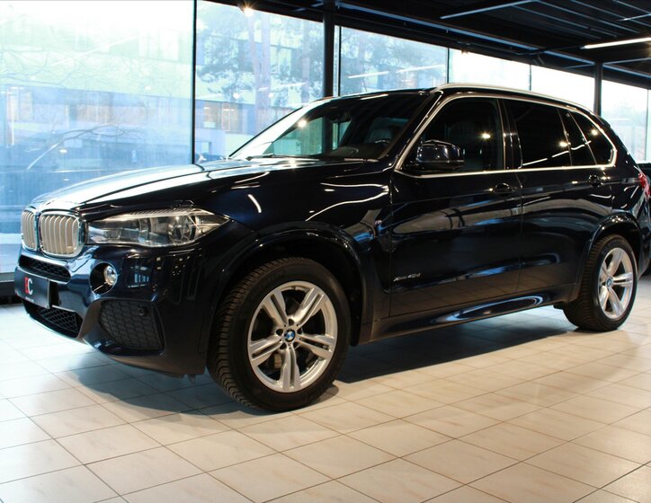 BMW X5 SUV 3,0 l 230 kw