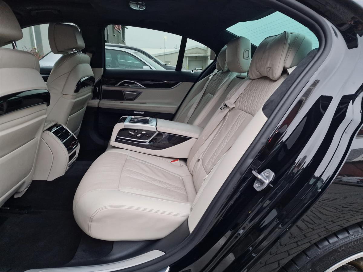 BMW Řada 7