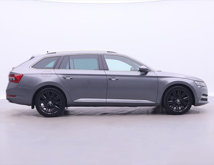 Škoda Superb Kombi 2,0 l 147 kw