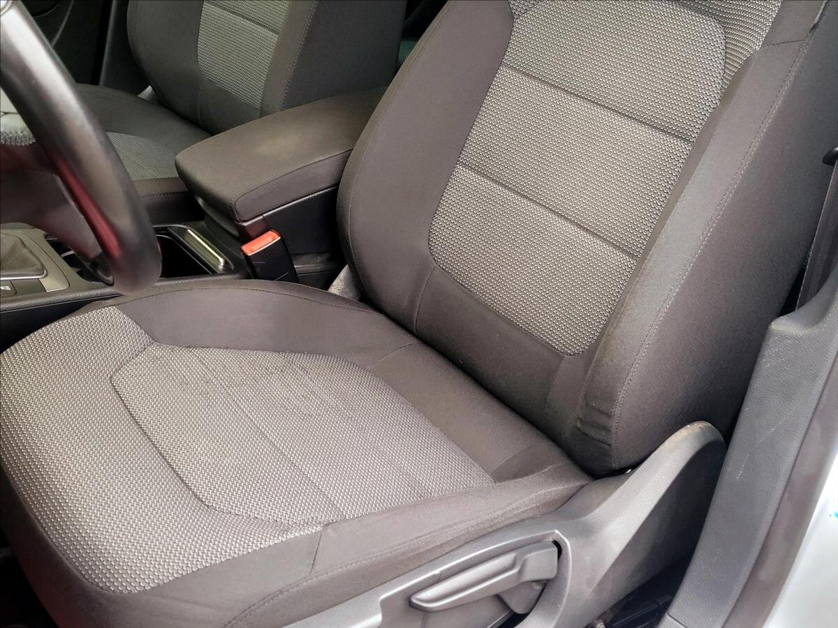 Volkswagen Passat Kombi 1,4 l 90 kw