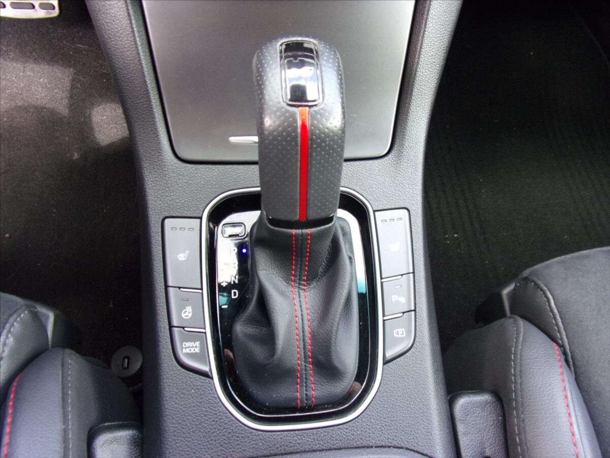 Hyundai i30 Hatchback 1,6 l 100 kw