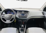 Hyundai i20 8
