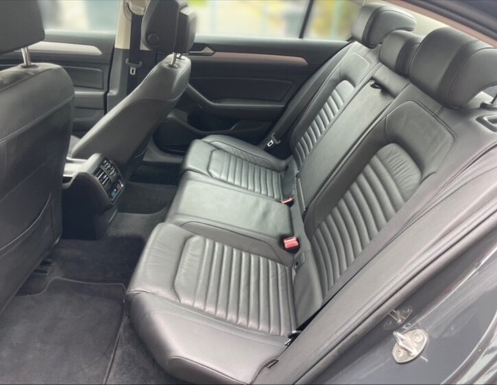 Volkswagen Passat Sedan / Limuzína 2,0 l 110 kw