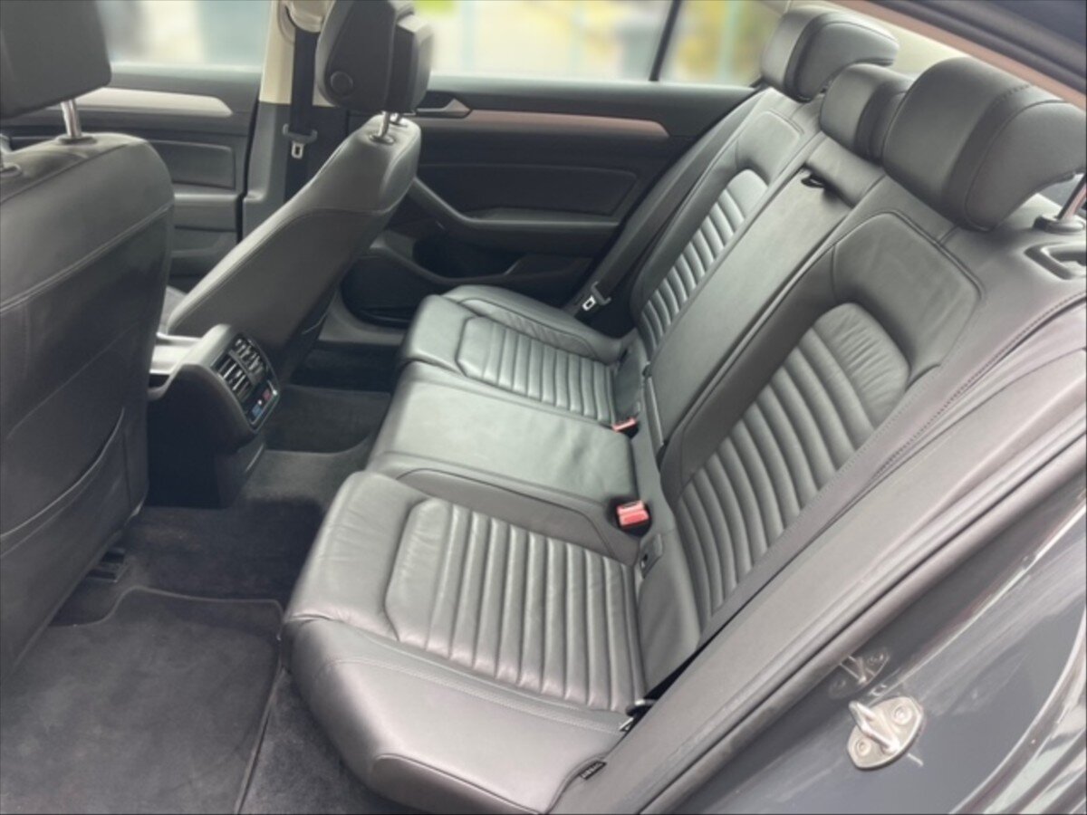 Volkswagen Passat Sedan / Limuzína 2,0 l 110 kw