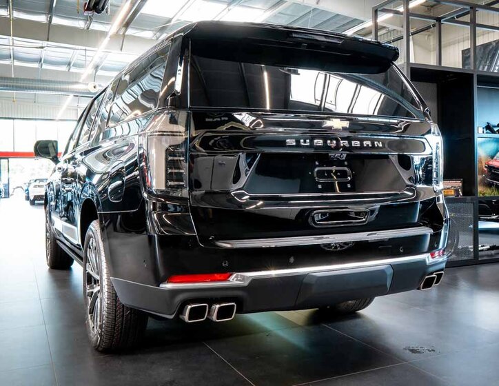 Chevrolet Suburban SUV 6,2 l 313 kw