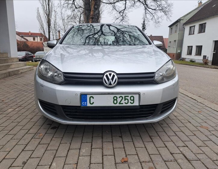 Volkswagen Golf Hatchback 1,6 l 66 kw