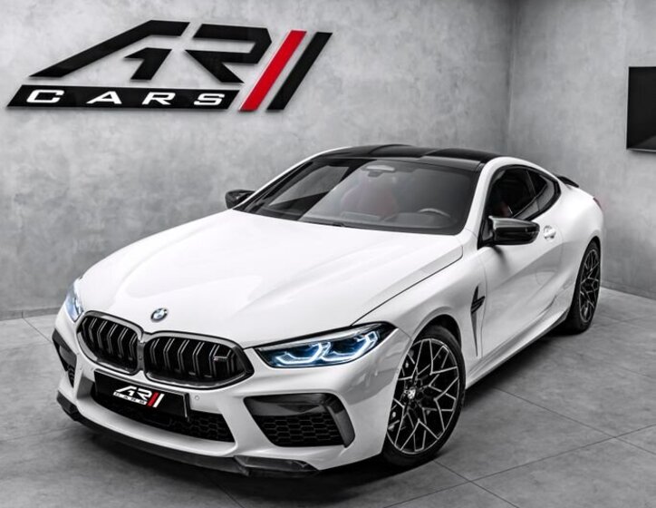 BMW M8 Kupé 4,4 l 447 kw