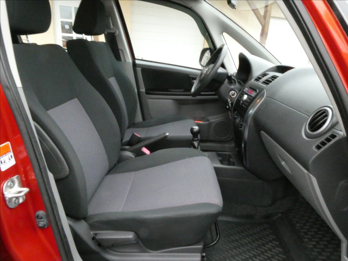 Suzuki SX4 Hatchback 1,6 l 79 kw