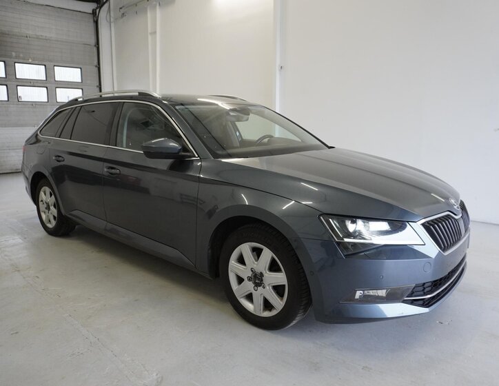 Škoda Superb Kombi 2,0 l 110 kw