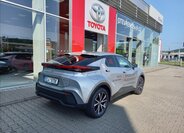 Toyota C-HR SUV 2,0 l 145 kw