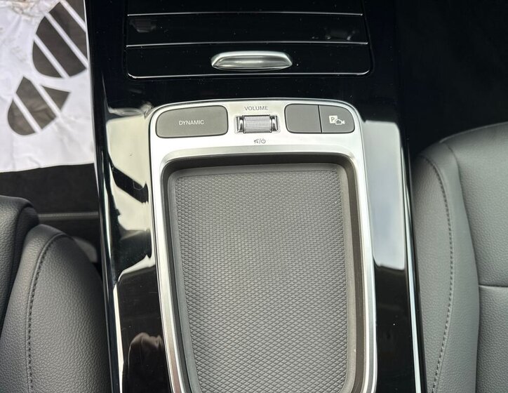 Mercedes-Benz Třídy A Hatchback 1,3 l 120 kw