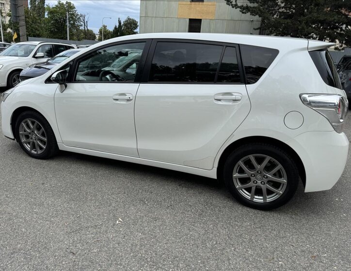 Toyota Verso MPV 2,0 l 91 kw