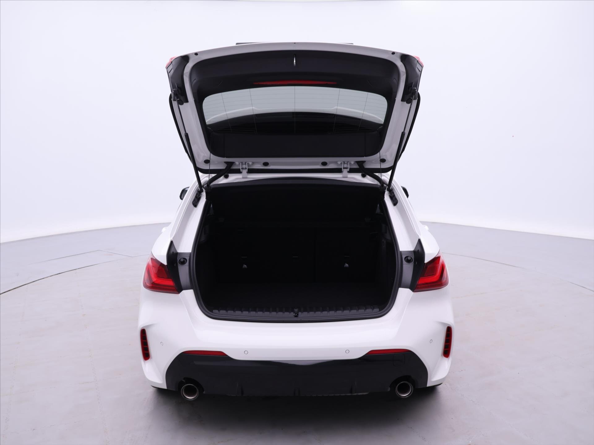 BMW Řada 1 Hatchback 2,0 l 195 kw