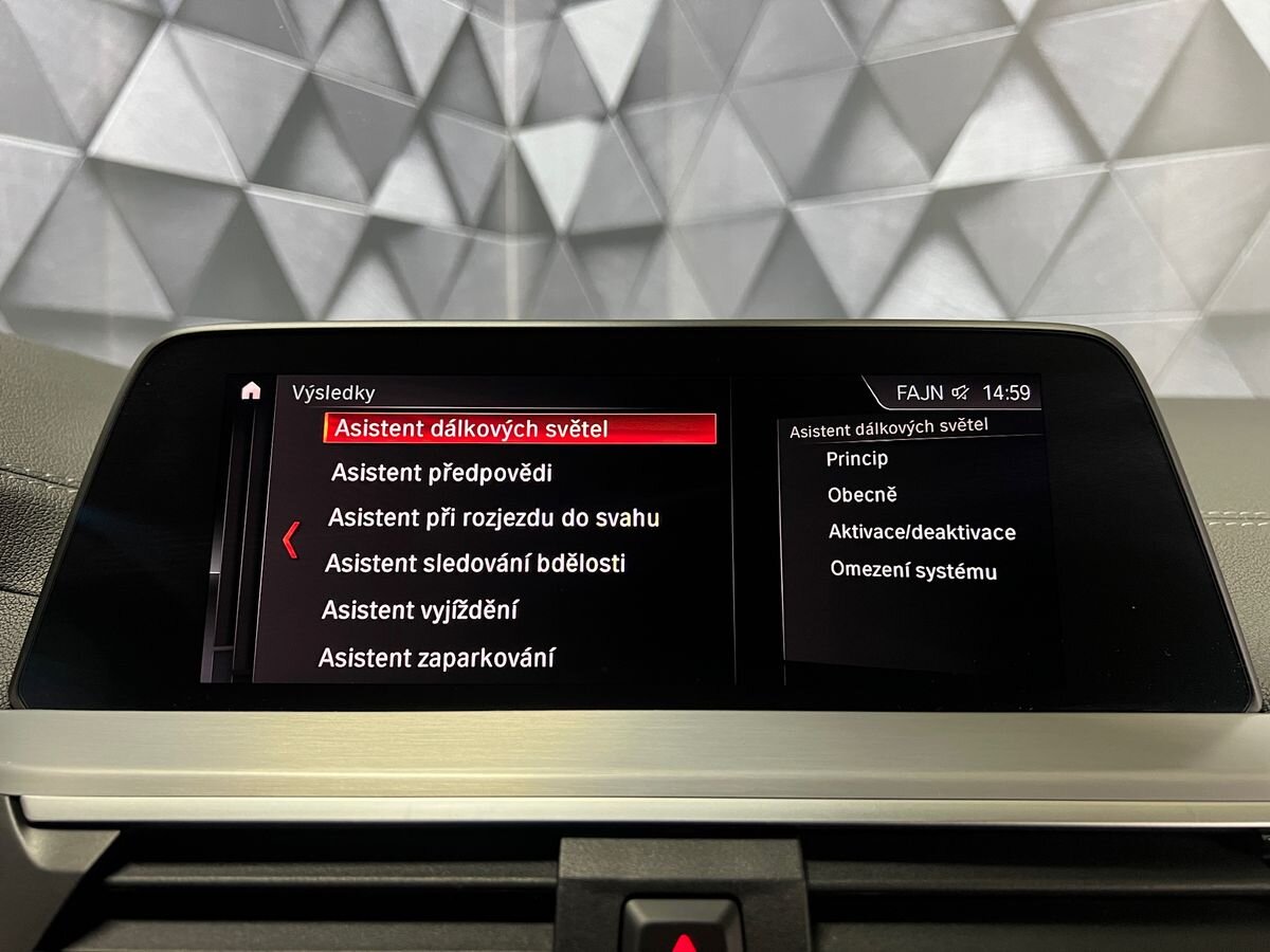 BMW X4 SUV / Terénní 3,0 l 250 kw