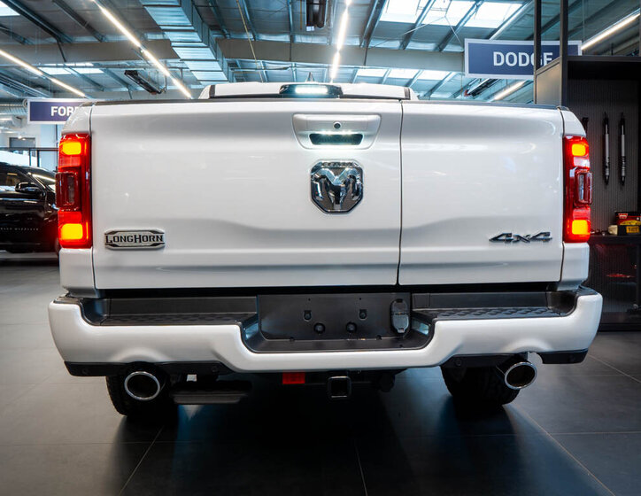 Dodge RAM Pick-up 5,7 l 291 kw