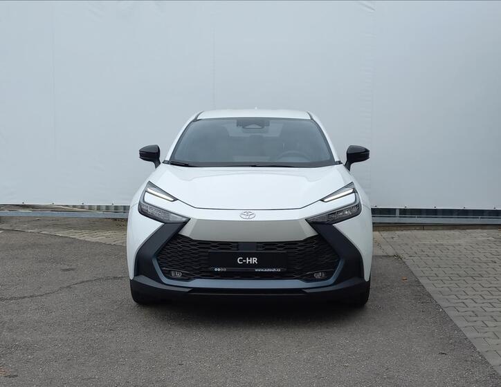 Toyota C-HR 4
