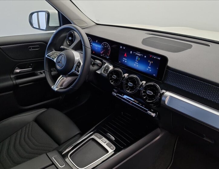 Mercedes-Benz GLB 18