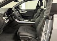 Audi Q8 9