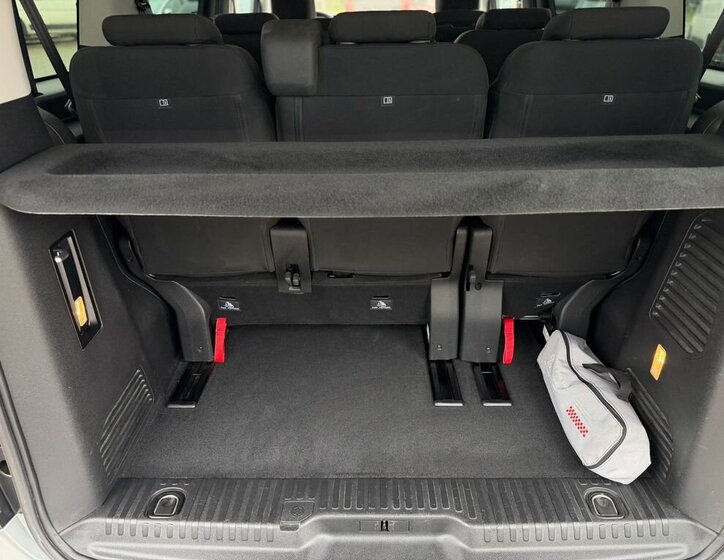 Peugeot Traveller VAN / Minibus 2,0 l 132 kw