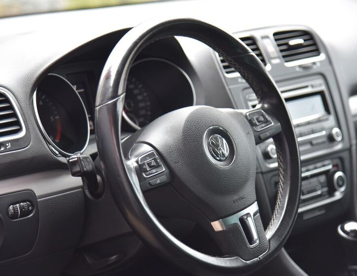 Volkswagen Golf Kombi 1,6 l 77 kw