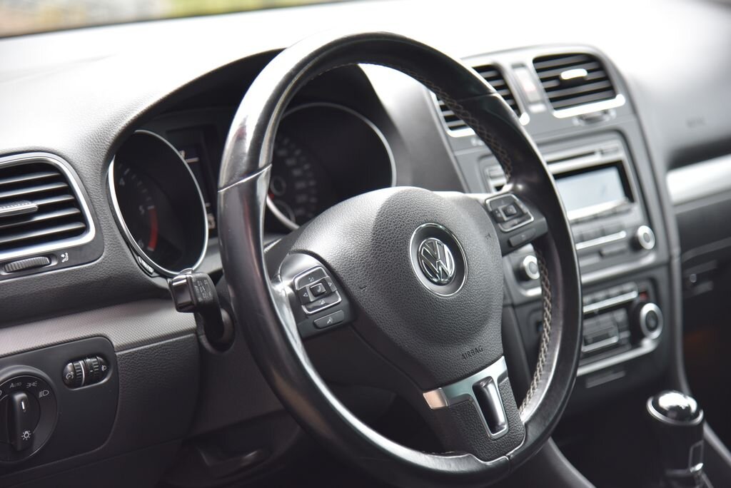 Volkswagen Golf Kombi 1,6 l 77 kw