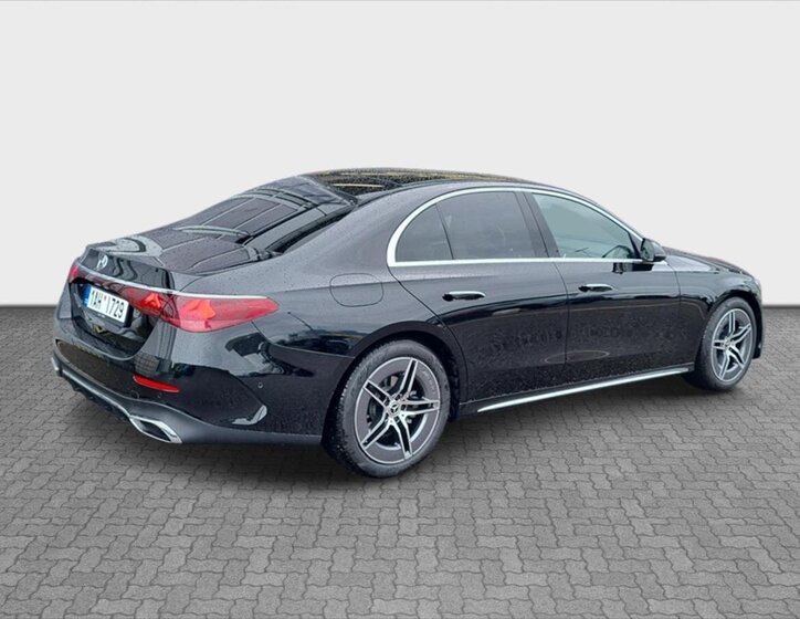 Mercedes-Benz Třídy E 5