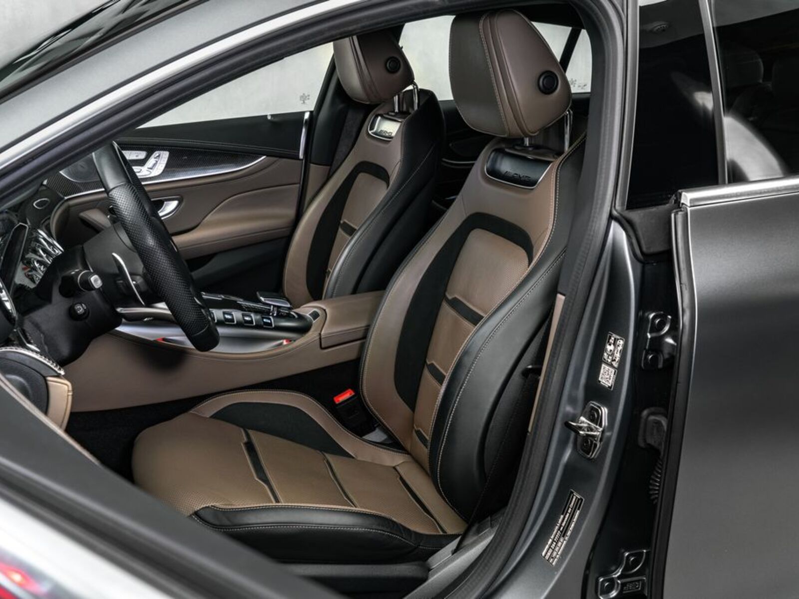 Mercedes-Benz AMG GT 14