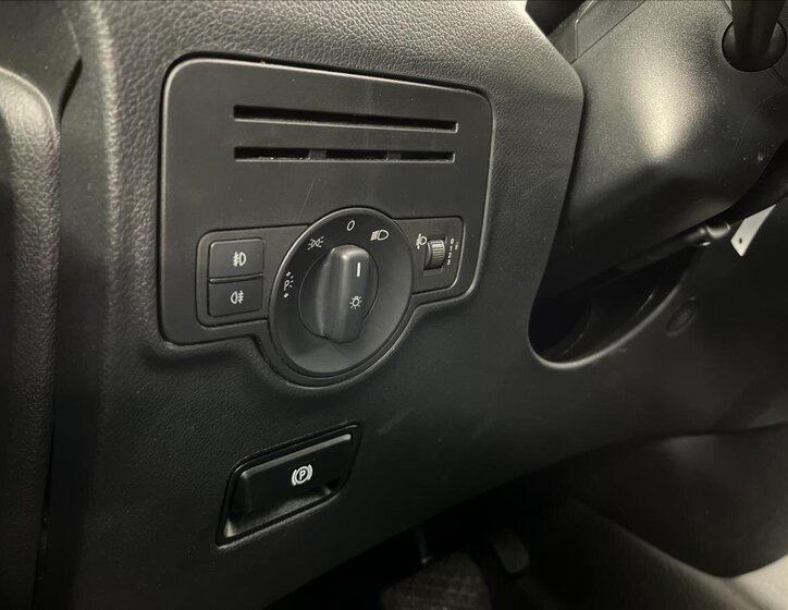 Mercedes-Benz Vito 11