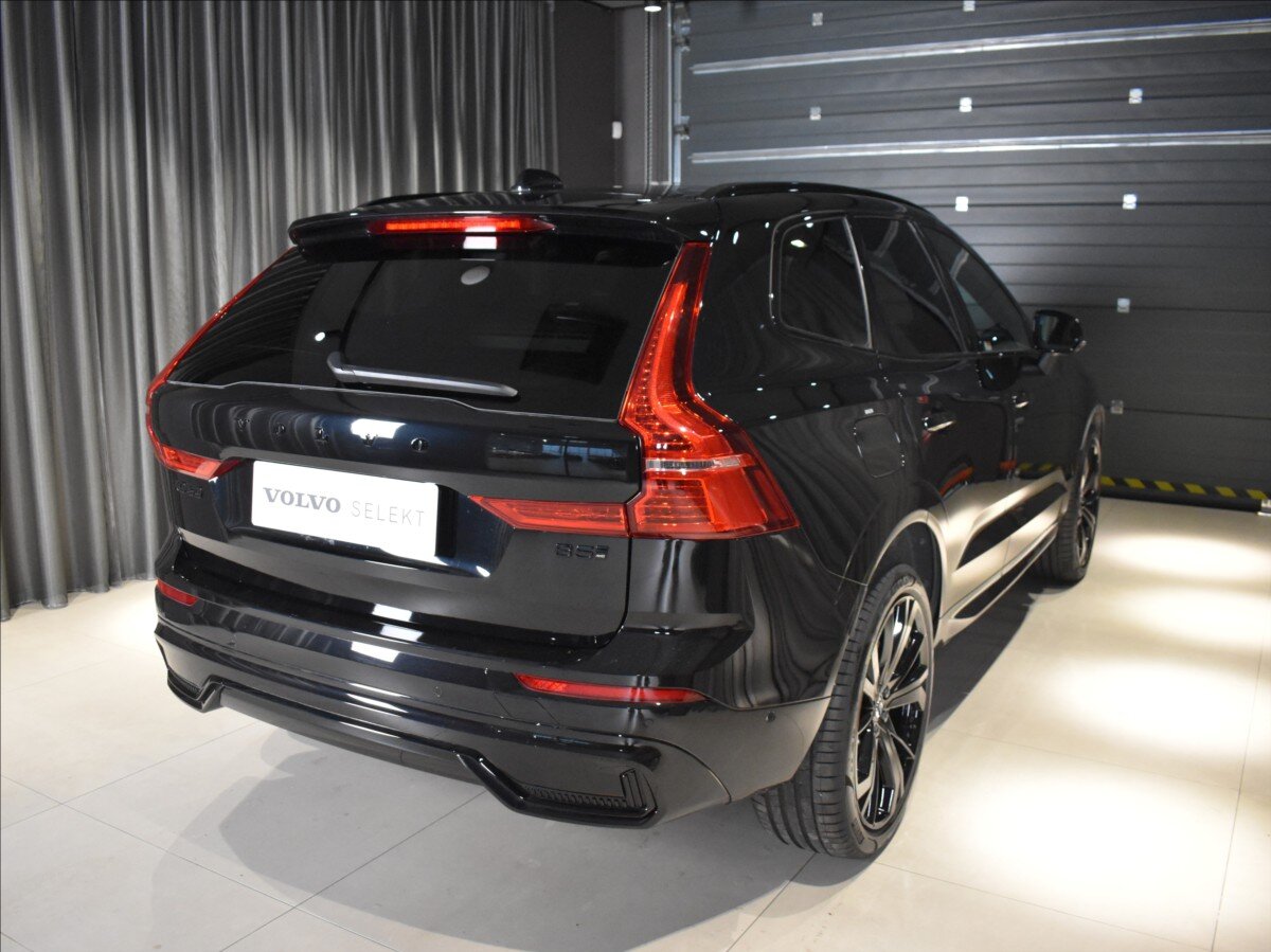 Volvo XC60 SUV / Terénní 2,0 l 184 kw