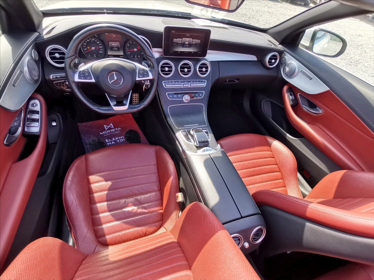 Mercedes-Benz Třídy C Kabriolet 2,0 l 180 kw