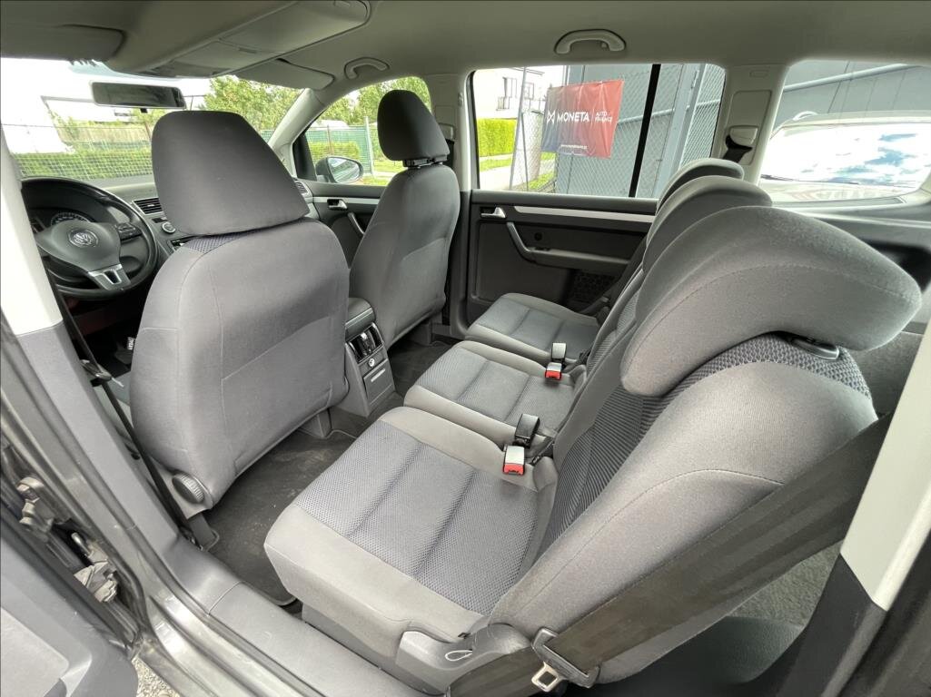 Volkswagen Touran MPV 1,6 l 66 kw