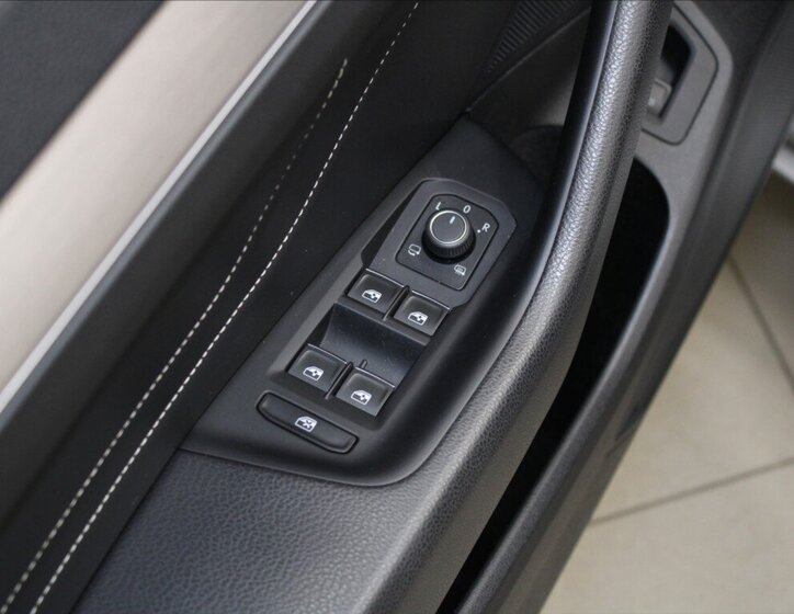 Volkswagen Passat Sedan 2,0 l 110 kw